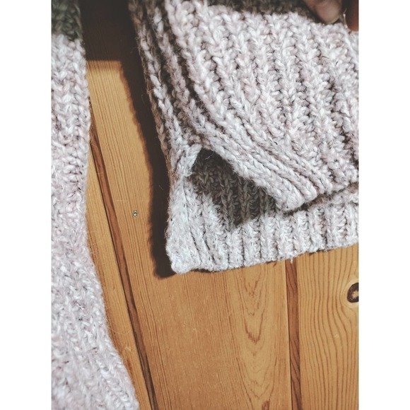 Abercrombie and Fitch light pink knit turtle neck sweater size XS - Picture 2 of 7